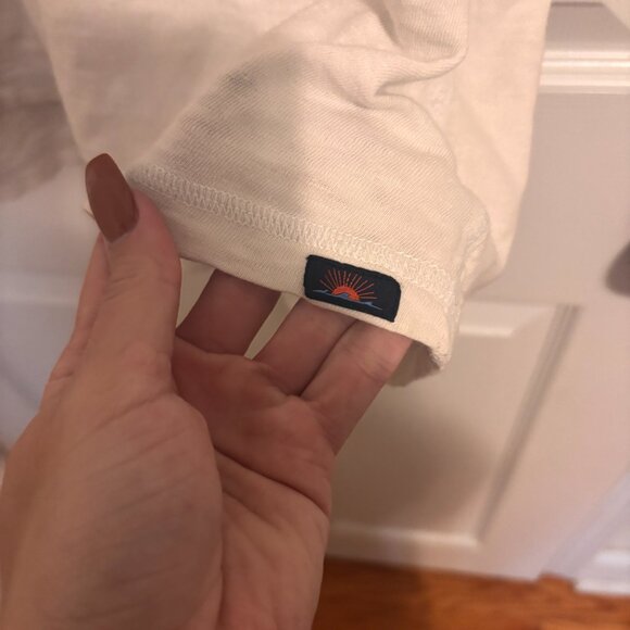 Faherty Mens Sunwashed Organic Cotton Linen T-Shirt Off-White Short Sleeve READ - Picture 3 of 10